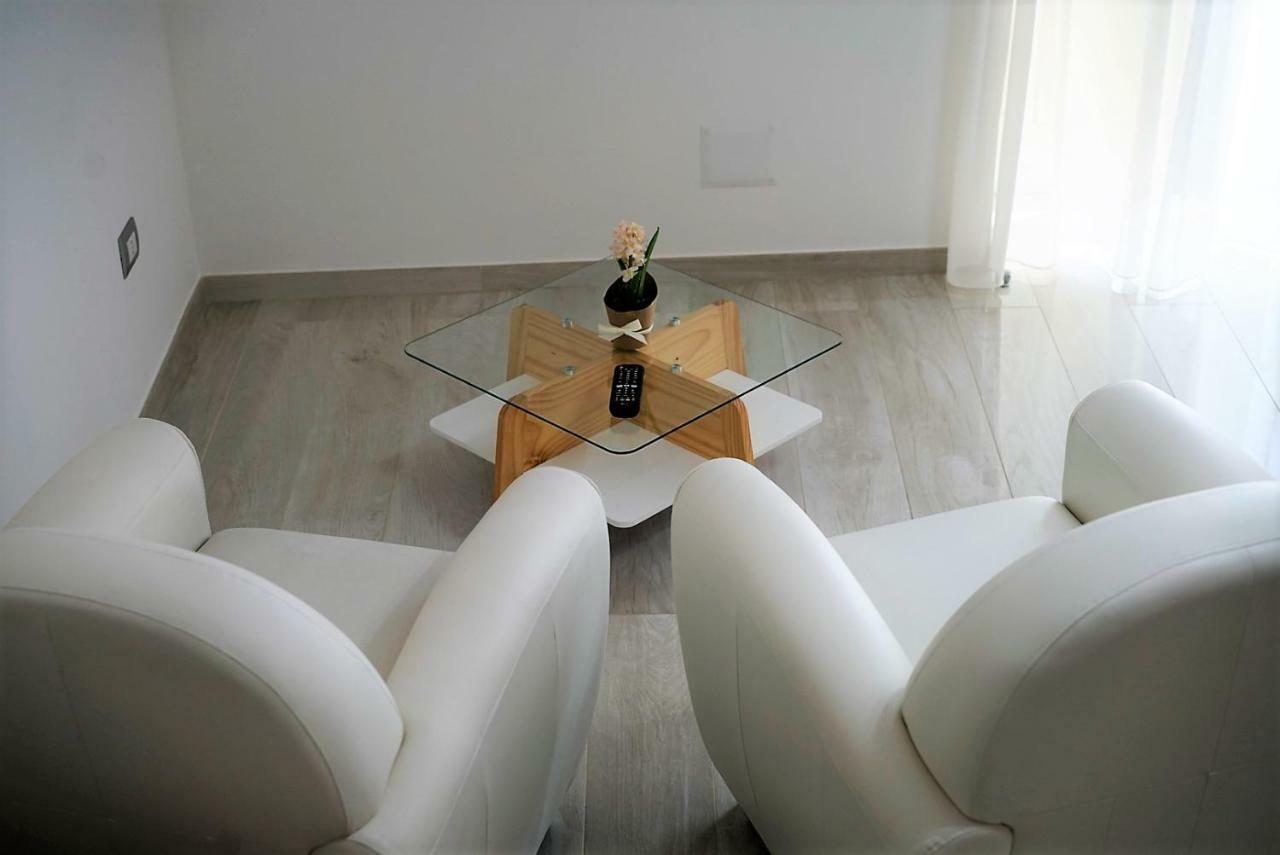 Al Teatro Verdi Luxury Apartment Salerno Exteriör bild