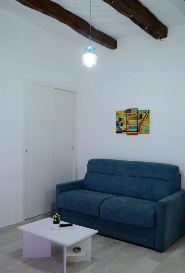 Al Teatro Verdi Luxury Apartment Salerno Exteriör bild